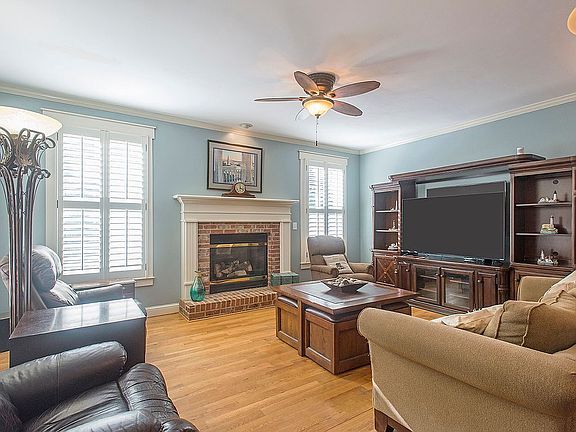 Family Room - Main Floor