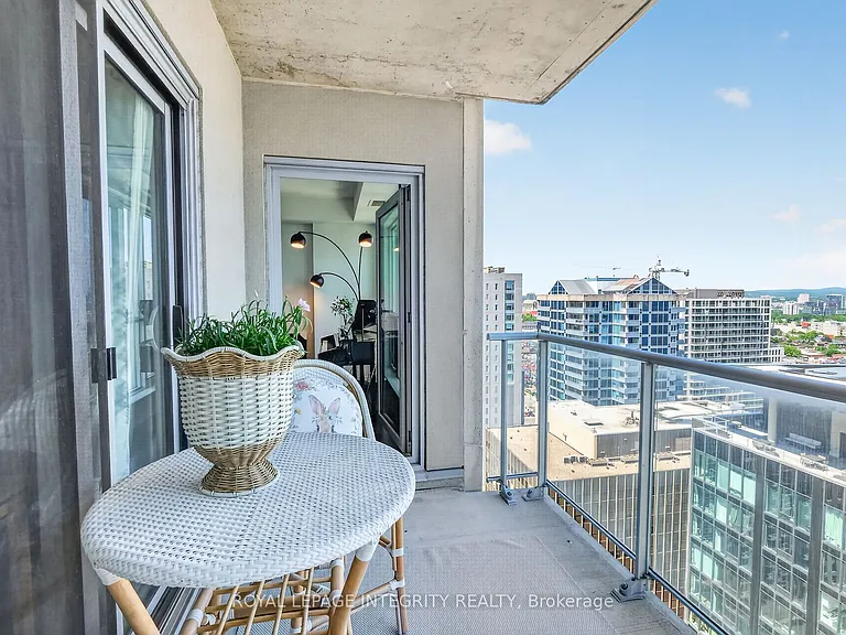 242 Rideau St #2505 — Photo 43