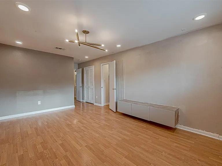 7497 Brompton St #7497 — Photo 15