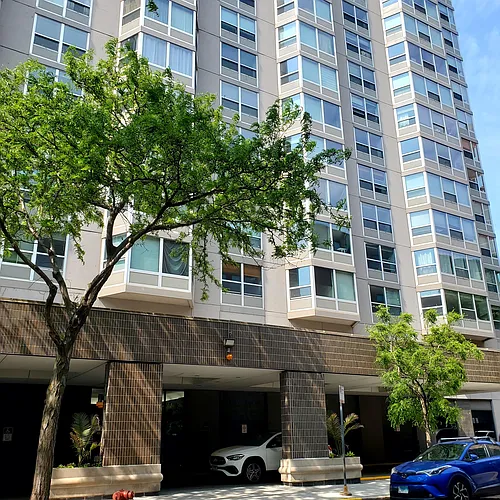 720 W Gordon Ter #17H Photo 1