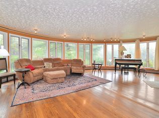 155 Airmount Rd, Mahwah, NJ 07430