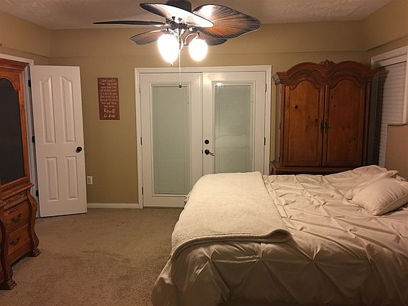 4th image of 207 Harman Dr