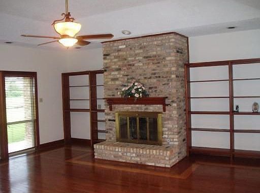 4th image of 3613 Lake Des Allemands Dr