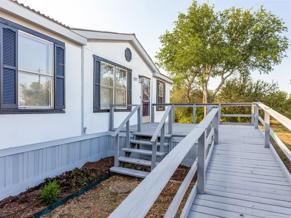 2877 Highland Rd, Springtown, TX 76082