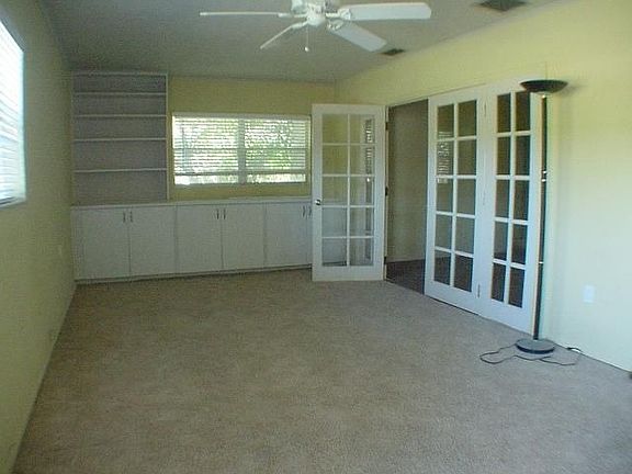 5th image of 914 Plaza Ct