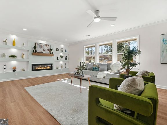 3rd image of 2645 Brandon Rd