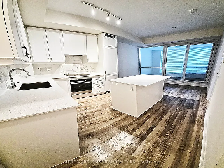 9085 Jane St #1701 — Photo 5
