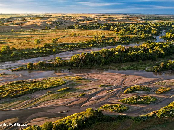 2nd image of 1304 Lone Tree Rd