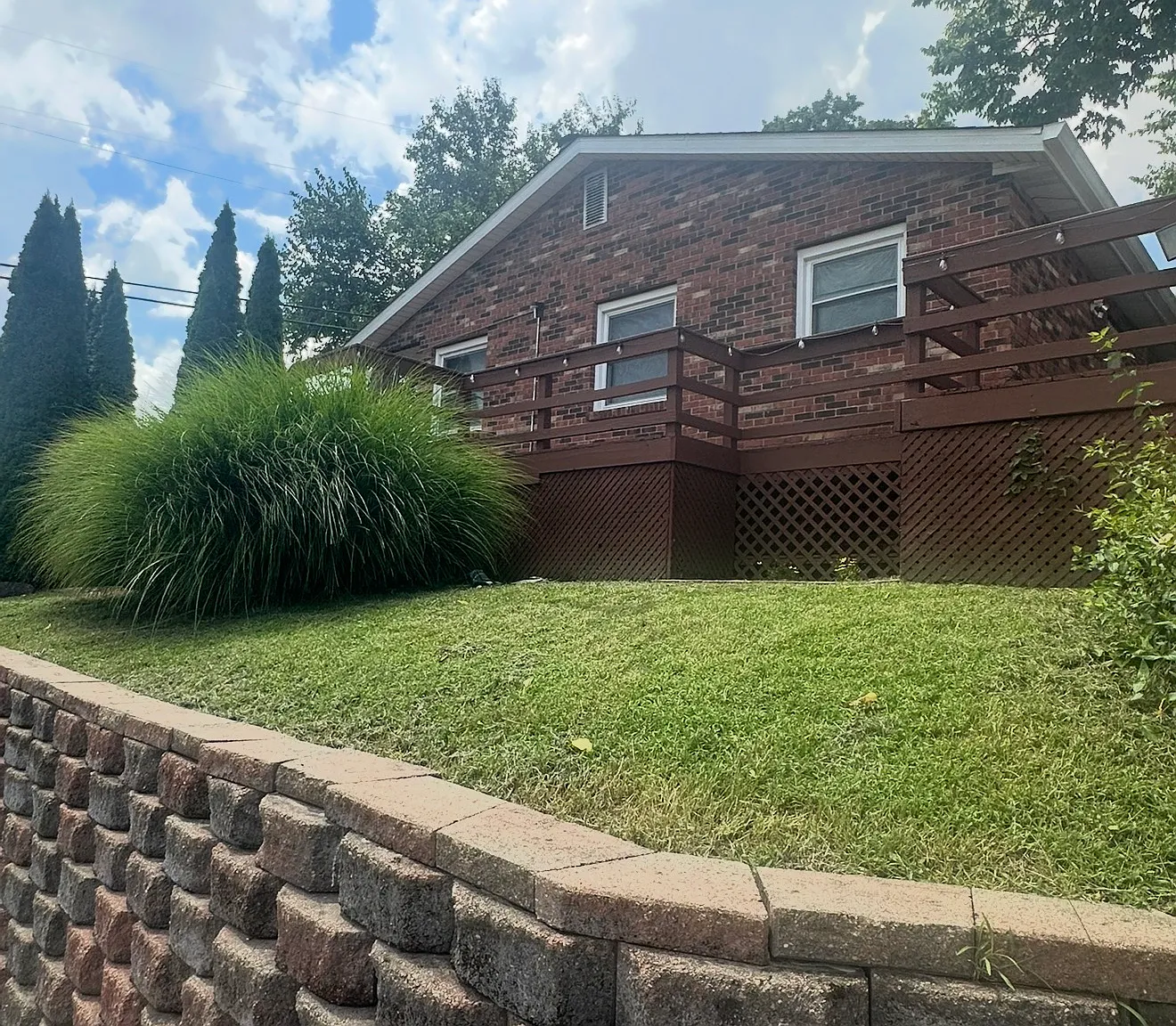 4 bed, 1358 sqft, $3,900 — Photo 3