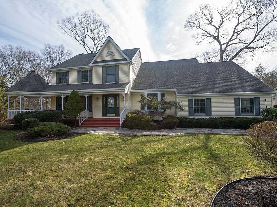 1st image of 23 Michele Ln