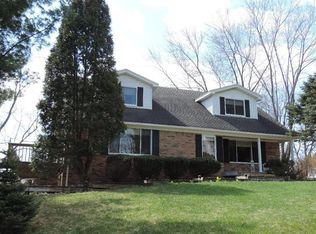 4711 N Whitman Cir, Ann Arbor, MI 48103