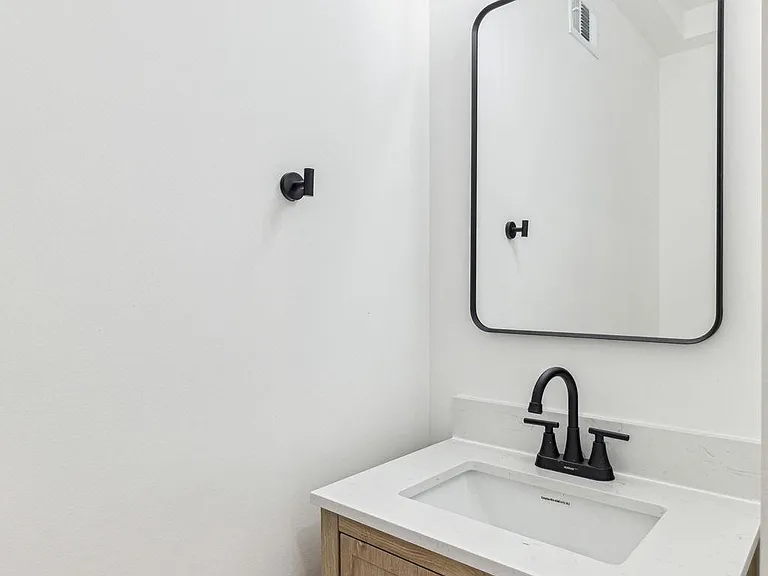 2224 N Howard St #1 — Photo 6