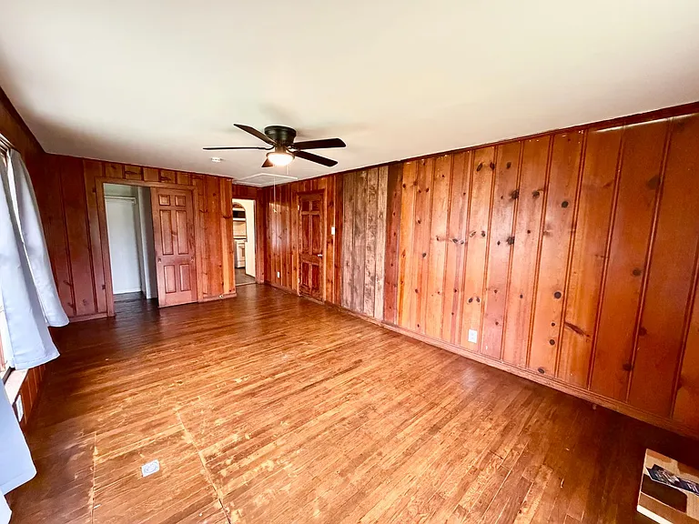 1319 Tabor St — Photo 10