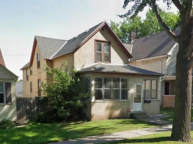 887 Rose Ave E #A — Photo 1