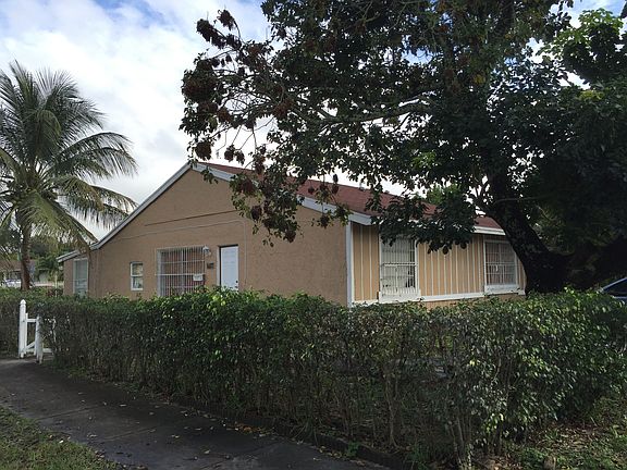 2nd image of 4427 NW 185th St