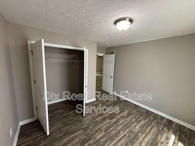 794 Carriage Hill Ln — Photo 22
