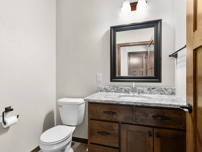 N1106 Craftsmen Ct #1106 — Photo 9