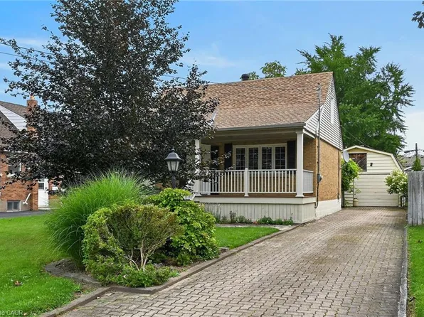 31 Gailmont Dr, Hamilton, ON L8K 4B2