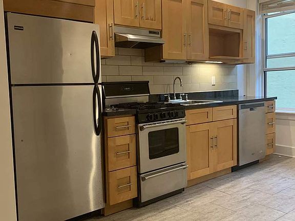 2nd image of 4304 30th Ave APT 2R