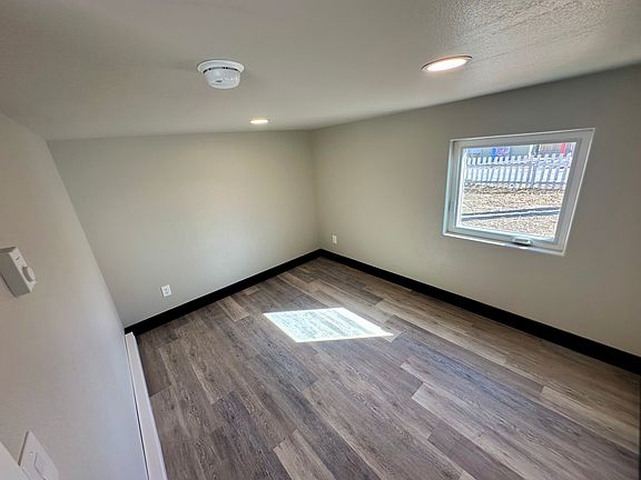 4th image of 1530 N 25th Avenue Ct
