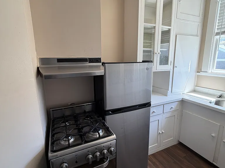1519 Walnut St #6 — Photo 17