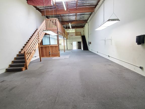 4th image of 1160 Chess Dr Suite 6