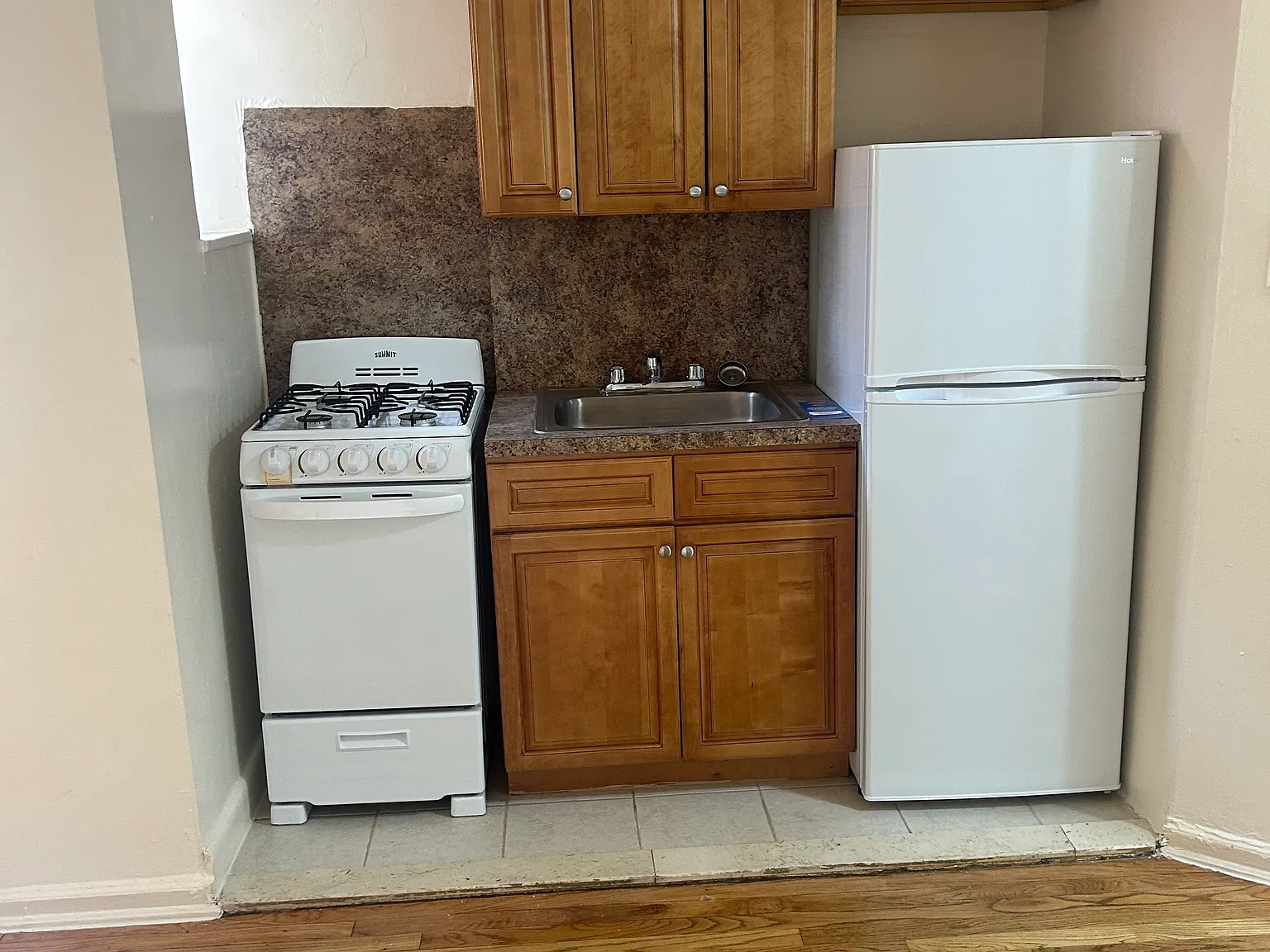Studio, 375 sqft, $1,800 — Photo 1