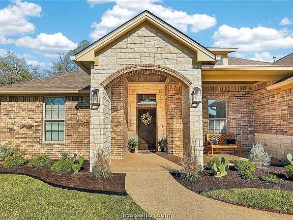 2nd image of 2004 Lexi Ln