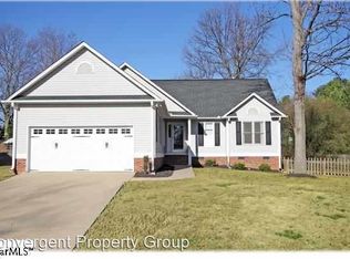 110 Clancy Ct, Simpsonville, SC 29681