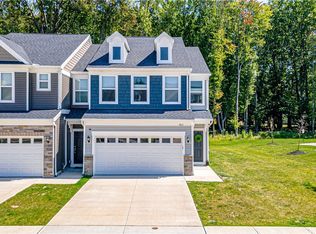 863 S Greenway Dr, Westlake, OH 44145