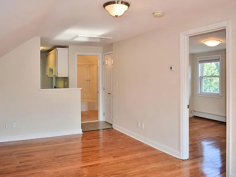 185 Cole Ave #3 — Photo 2