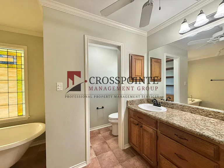 3308 Moss Gln — Photo 24