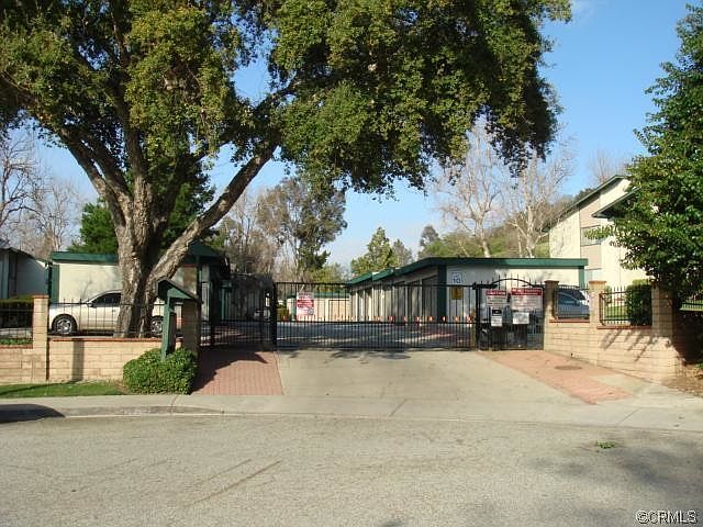 Complex Entrance 1