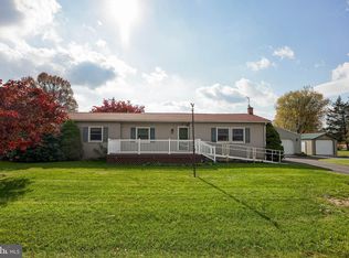 104 Horseshoe Dr, Annville, PA 17003