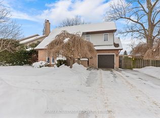 122 Barrydale Cres, London, ON N6G 2X6