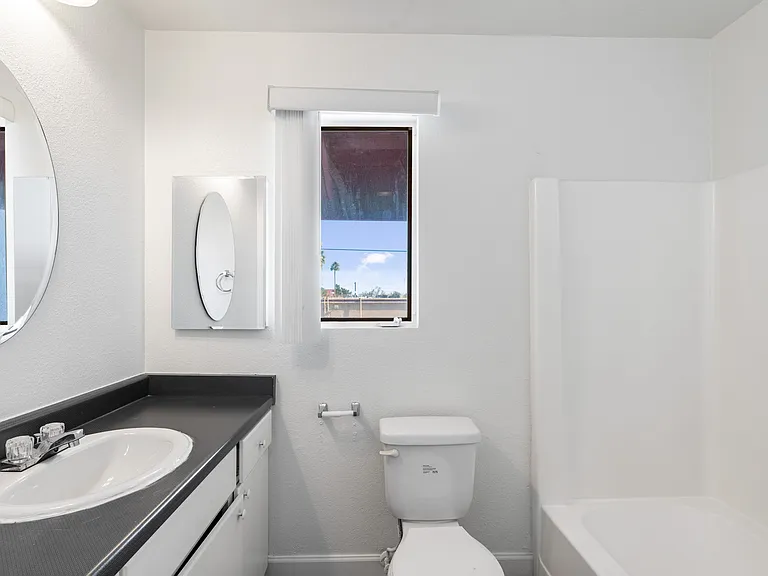 Townhome Villas — Photo 10