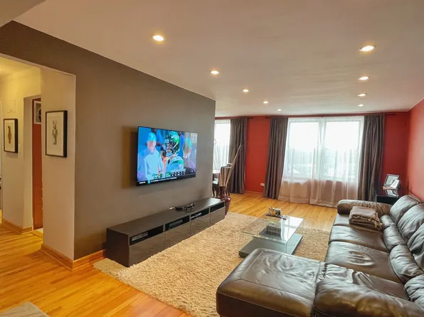 2580 Ocean Parkway image 3 of 23