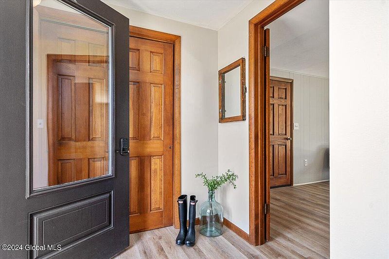 2nd image of 11 Damask Drive