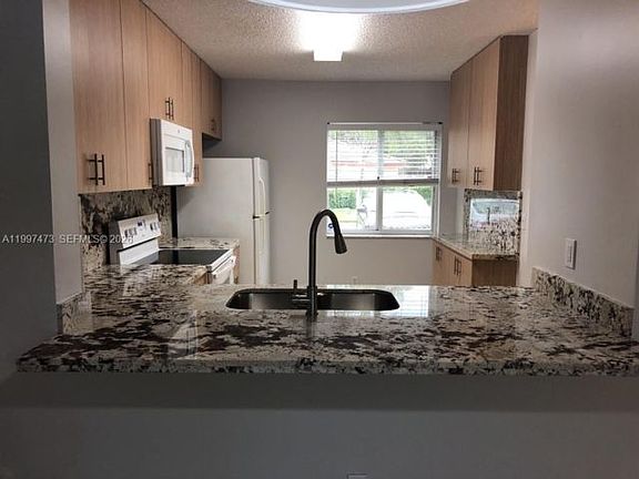 2nd image of 571 NW 208th Cir