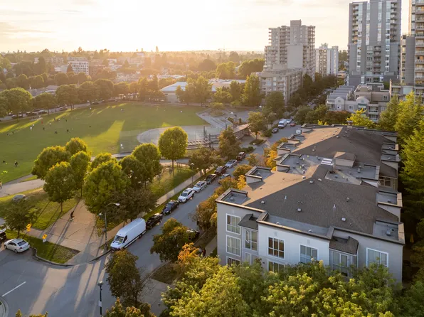 3535 Crowley Dr #109, Vancouver, BC V5R 6G5