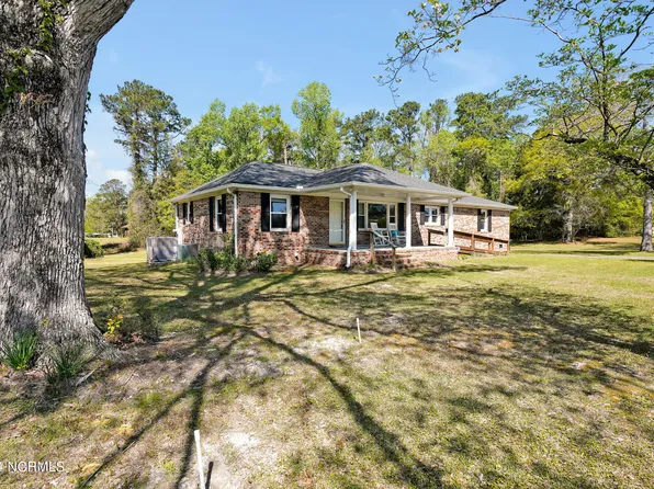 83 Maco Road NE, Leland, NC 28451