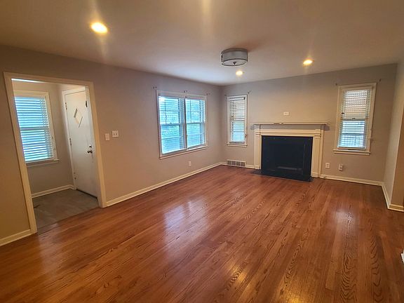4th image of 644 E Meyer Blvd