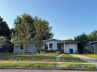 310 Schmeltzer Ln, San Antonio, TX 78213