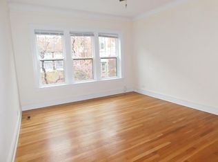 739 Hinman Ave APT 2E, Evanston, IL 60202