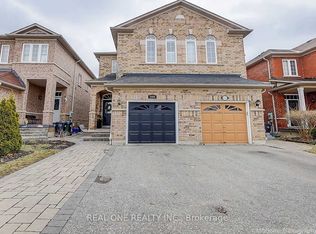 3486 Fountain Park Ave, Mississauga, ON L5M7E5