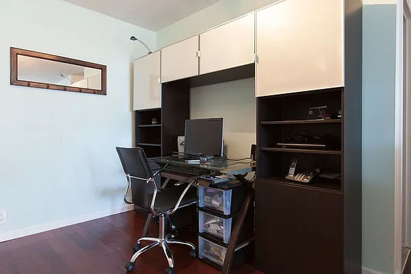 Sold by MNS | media 28