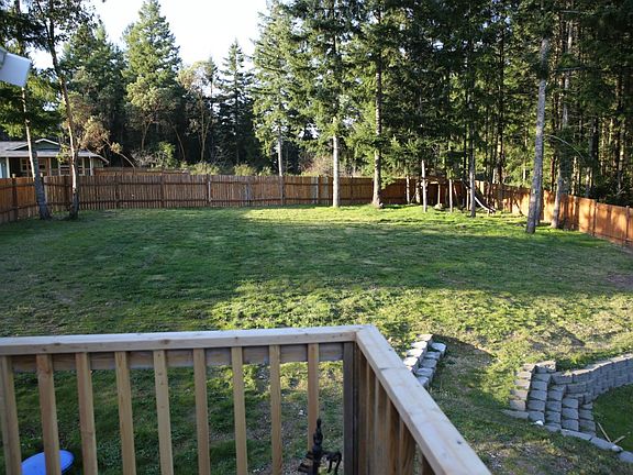4th image of 13415 104th Avenue Ct NW