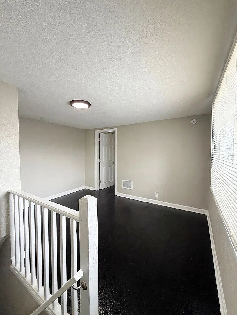 1706 E Tabor St — Photo 3