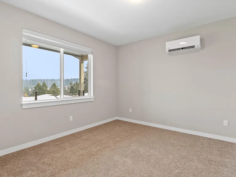 1627 S Cochran St — Photo 7