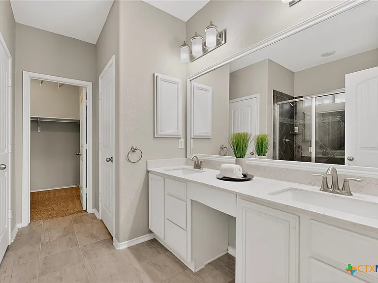 429 Sheepshank Dr — Photo 23